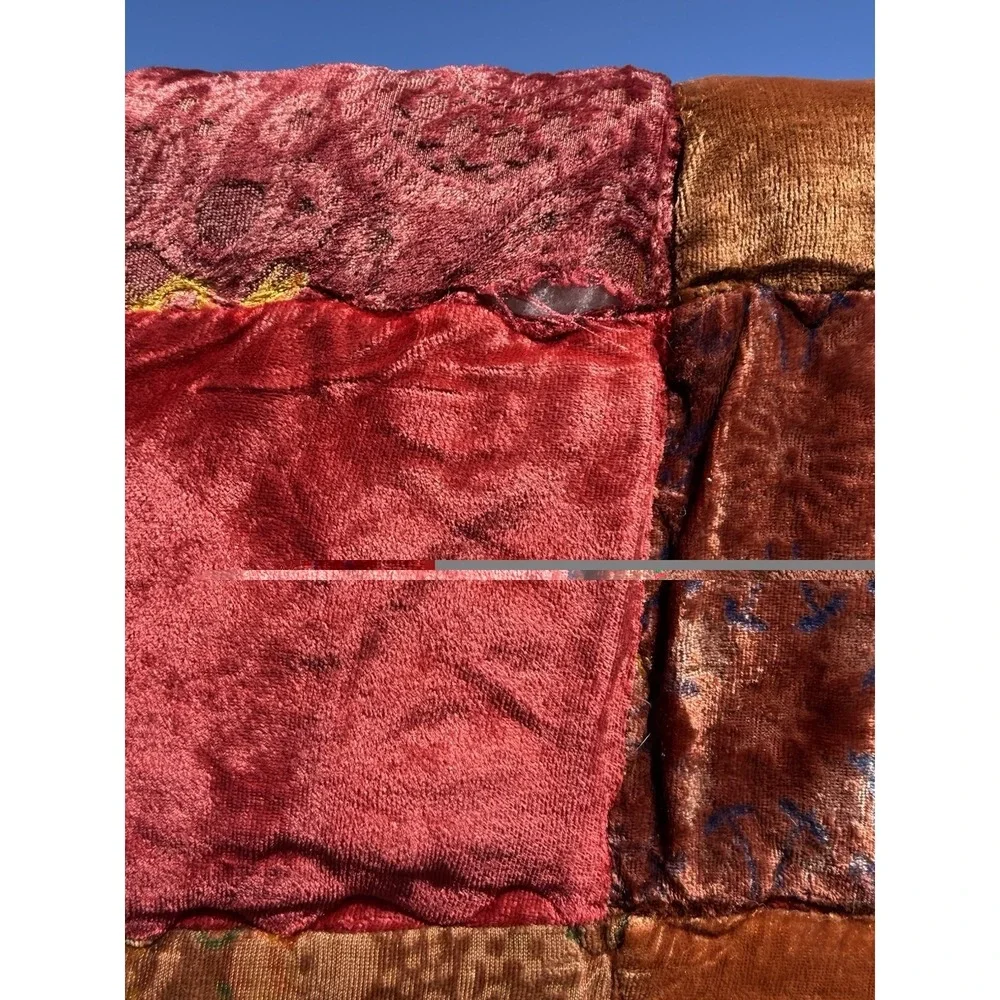 Vtg Velvet Patchwork Quilt Bedspread‎ Q/King Boho Cozy Cottage Witchy READ